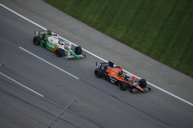 Dario Franchitti has the lead over Tony Kanaan on Meijer Indy 300 Race day at Kentucky. -- Photo by: Shawn Payne