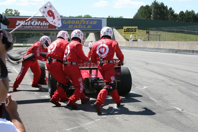 Scott Dixon in the pits during the Honda 200 at Mid-Ohio. -- Photo by: Shawn Payne