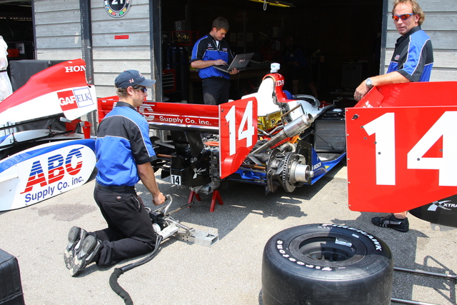 View Honda Indy 200 at Mid-Ohio - Set Up Day Photos