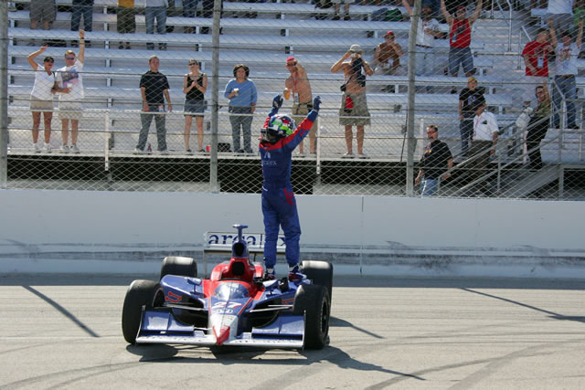 Andretti Green driver Dario Franchitti celebrates victory -- Photo by: Ron McQueeney