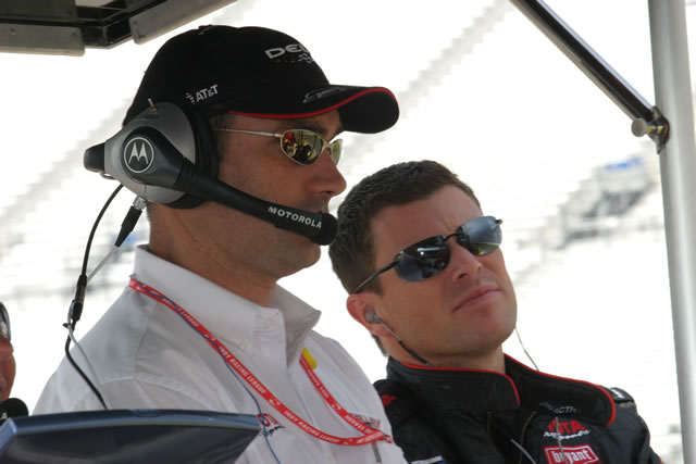 #8 Kelley Racing driver, Scott Sharp, right -- Photo by: Chris Jones