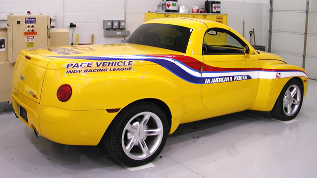 View 2004 IndyCar Series Pace Vehicle - Chevrolet SSR Photos