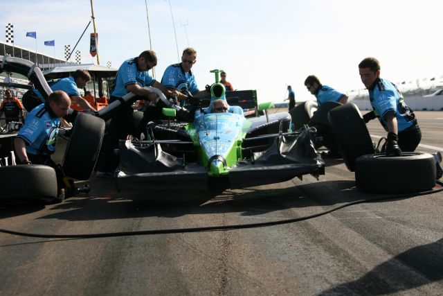 Jeff Simmons and his team practice pit stops during morning warm-up at St. Petersburg. -- Photo by: Dana Garrett