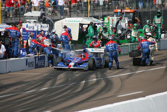 Marco Andretti getting hosed down while taking a pit stop. -- Photo by: Shawn Payne