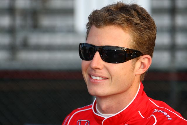 Ryan Briscoe before practice at St. Petersburg. -- Photo by: Ron McQueeney