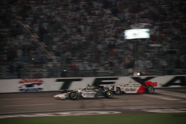 Scheckter leads Sam Hornish Jr. -- Photo by: Ron McQueeney