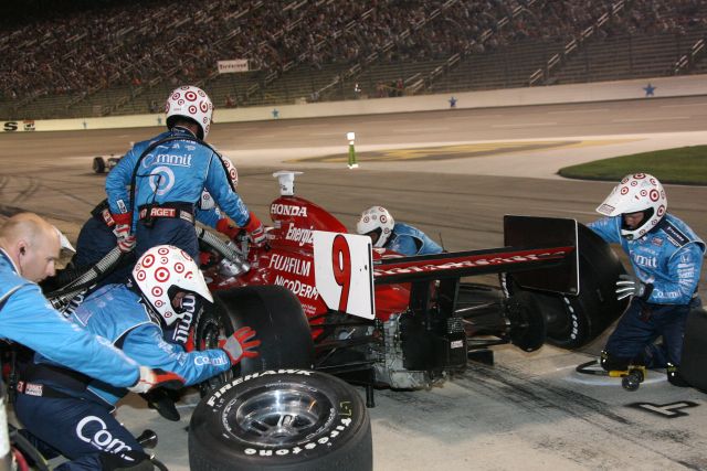 Scott Dixon's crew tries to repair damage that occurred when multiple cars made contact in Turn 4 during the Bombardier Learjet 550k at Texas Motor Speedway. -- Photo by: Chris Jones