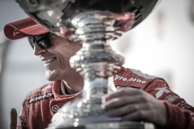 Scott Dixon wins the 2015 Verizon IndyCar Series Championship -- Photo by: Shawn Gritzmacher