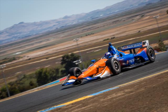 Scott Dixon sails through the Turn 2 hill during practice for the INDYCAR Grand Prix of Sonoma at Sonoma Raceway -- Photo by: Stephen King
