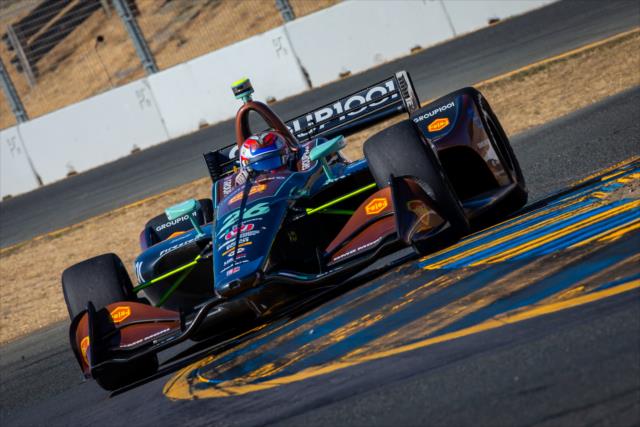 Zach Veach sails through the Turn 9-9A Esses section during qualifications for the INDYCAR Grand Prix of Sonoma at Sonoma Raceway -- Photo by: Stephen King