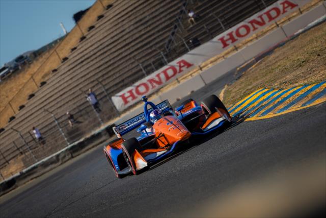 Scott Dixon sails down the backstretch esses during qualifications for the INDYCAR Grand Prix of Sonoma at Sonoma Raceway -- Photo by: Stephen King