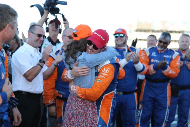Scott Dixon gets a hug from his wife, Emma, on pit lane after clinching the 2018 Verizon IndyCar Series Championship at Sonoma Raceway -- Photo by: Chris Jones