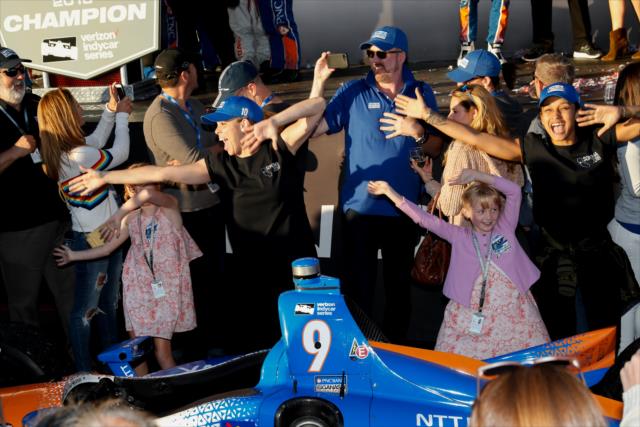 Scott Dixon's daughters, Poppy and Tilly, participate in a flash mob dance during the championship celebration at Sonoma Raceway -- Photo by: Joe Skibinski