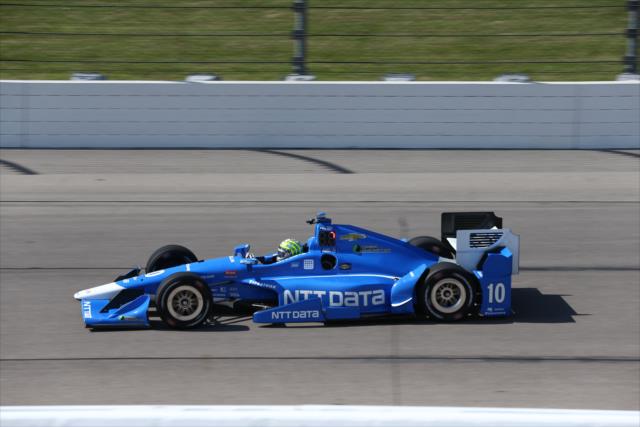 Tony Kanaan on course during practice for the Iowa Corn 300 at Iowa Speedway -- Photo by: Chris Jones