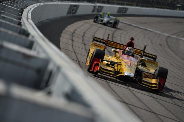 Ryan Hunter-Reay sets up for Turn 1 during the Iowa Corn 300 at Iowa Speedway -- Photo by: Chris Owens