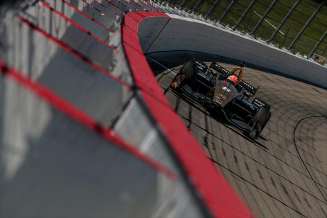 James Hinchcliffe sails out of Turn 4 during the Iowa Corn 300 at Iowa Speedway -- Photo by: Shawn Gritzmacher