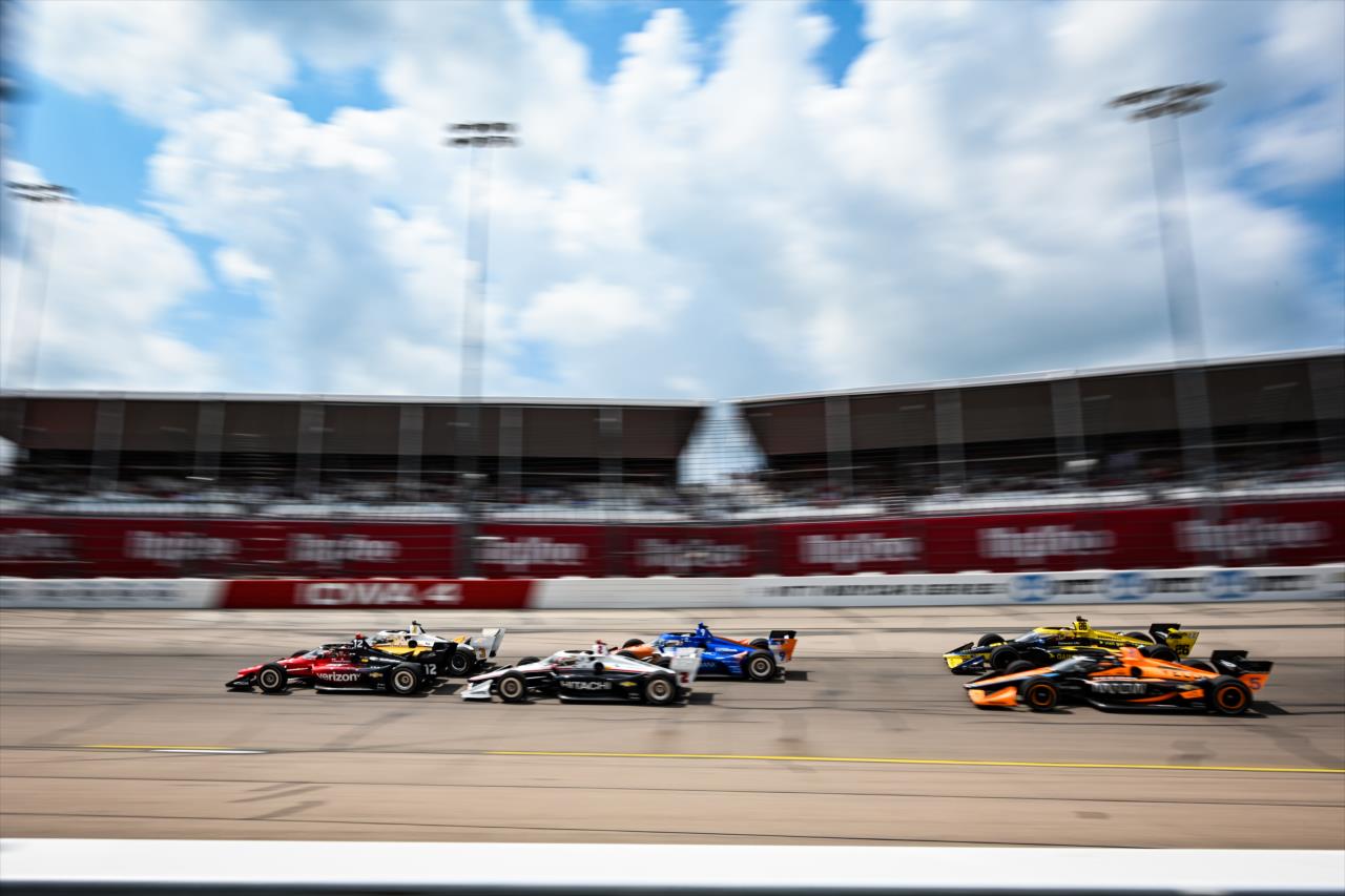Race start - Hy-Vee Homefront 250 Presented by Instacart - By: James Black -- Photo by: James  Black