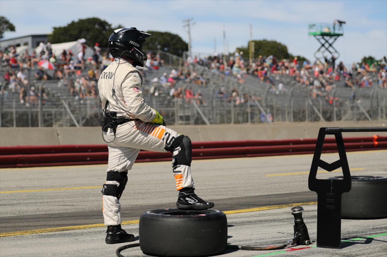 Arrow McLaren SP tire changer - Firestone Grand Prix of Monterey -- Photo by: Joe Skibinski