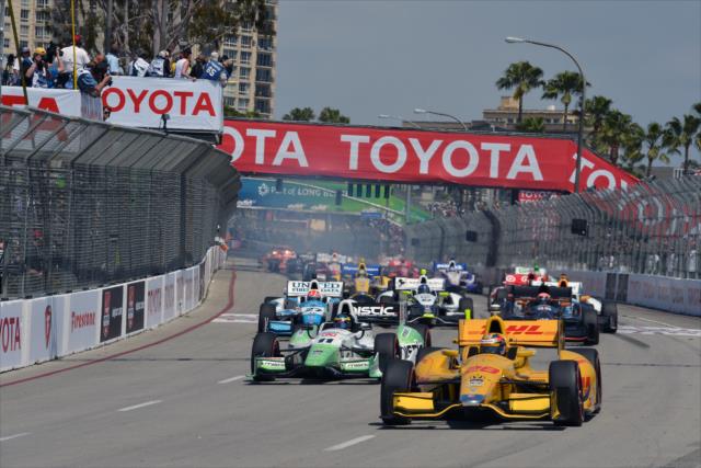 Ryan Hunter-Reay leads the field at the start of the Toyota Grand Prix of Long Beach -- Photo by: John Cote