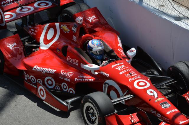Scott Dixon streaks toward Turn 5 during practice for the Toyota Grand Prix of Long Beach -- Photo by: Chris Owens