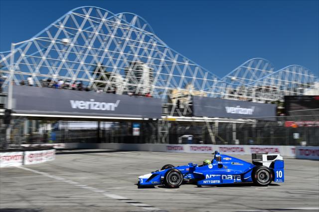 Tony Kanaan dives into Turn 1 during practice for the Toyota Grand Prix of Long Beach -- Photo by: Chris Owens