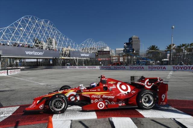 Scott Dixon dives into Turn 1 during practice for the Toyota Grand Prix of Long Beach -- Photo by: Chris Owens