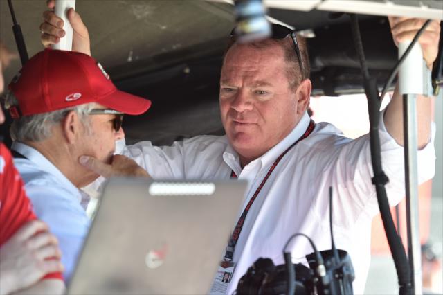 Chip Ganassi and Mike Hull discuss strategies in the pit stand during qualifications for the Toyota Grand Prix of Long Beach -- Photo by: Chris Owens
