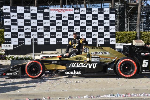 James Hinchcliffe wins the 2017 Toyota Grand Prix of Long Beach -- Photo by: Christopher Owens