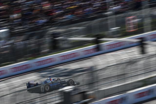 Helio Castroneves screams toward Turn 1 during the Toyota Grand Prix of Long Beach -- Photo by: Christopher Owens