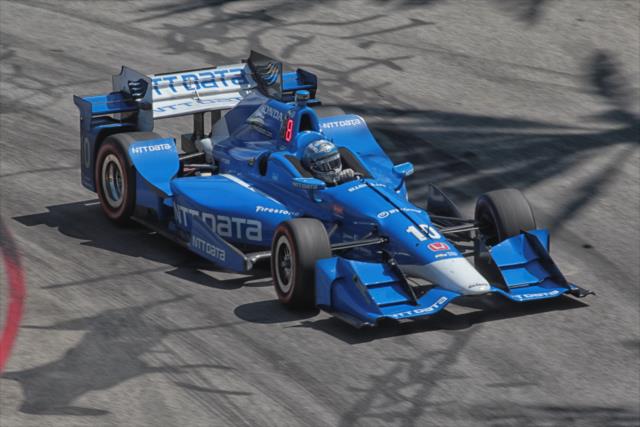 Tony Kanaan sets up for Turn 3 during the Toyota Grand Prix of Long Beach -- Photo by: Richard Dowdy