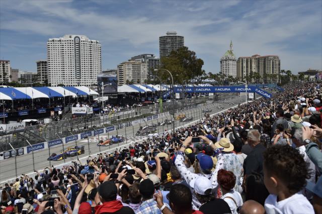 Start of the 2019 Acura Grand Prix of Long Beach -- Photo by: Chris Owens