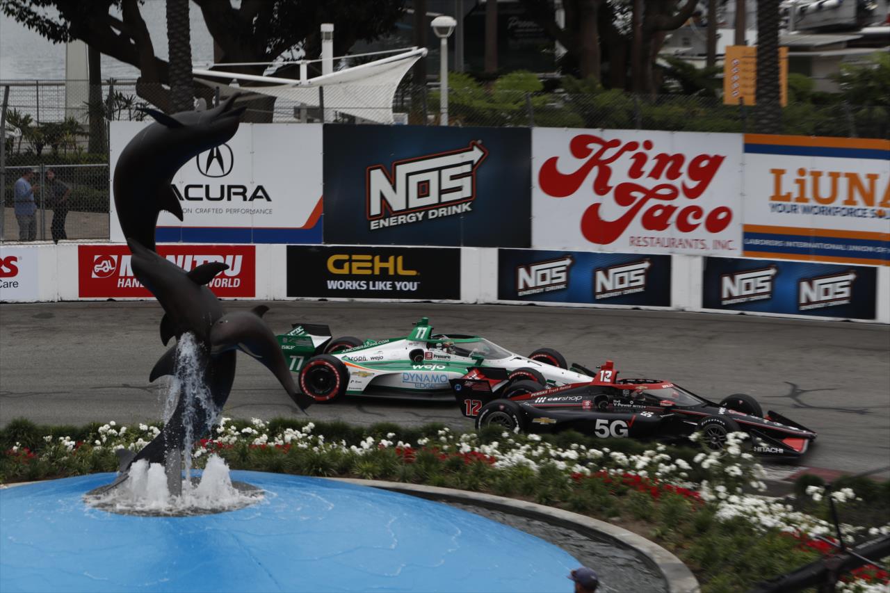 The field passes the Fountain - Acura Grand Prix of Long Beach -- Photo by: Chris Jones