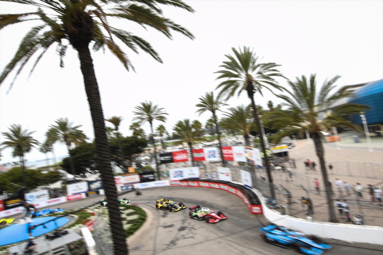 The field passes the Fountain - Acura Grand Prix of Long Beach -- Photo by: James  Black