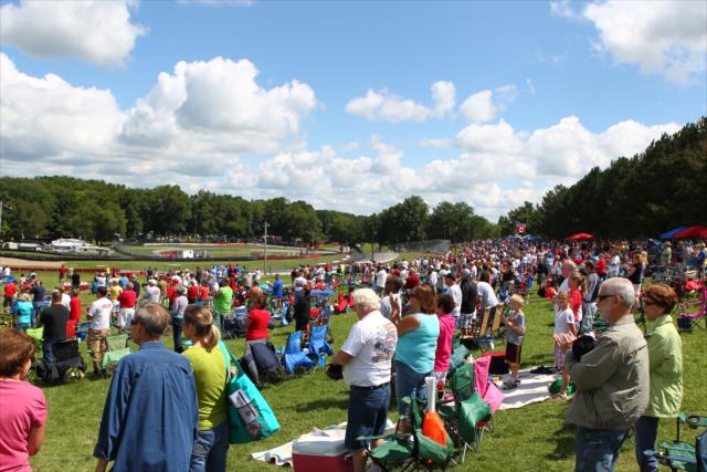 The Mid-Ohio crowd begins to swell before Sunday's track activity -- Photo by: Chris Jones