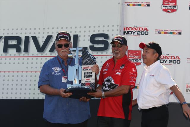 Team Co-Owners Mike Lanigan and Bobby Rahal with their Winning Owners trophy following the Honda Indy 200 at Mid-Ohio -- Photo by: Chris Jones