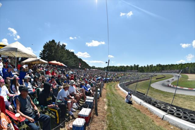 A fantastic crowd watches the action during the Honda Indy 200 at Mid-Ohio -- Photo by: John Cote