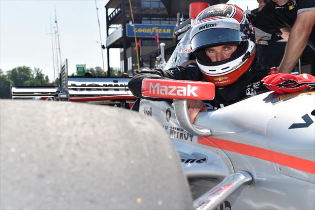Will Power slides into his No. 12 Verizon Chevrolet on pit lane during the team test at the Mid-Ohio Sports Car Course -- Photo by: Chris Owens