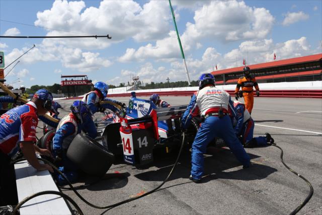 Takuma Sato comes in for tires and fuel on pit lane during the Honda Indy 200 at Mid-Ohio -- Photo by: Chris Jones