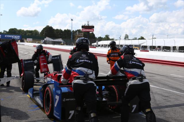 Mikhail Aleshin gets a front wing changed on pit lane during the Honda Indy 200 at Mid-Ohio -- Photo by: Chris Jones