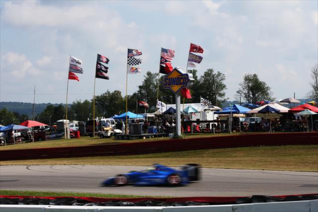 Tony Kanaan flashes into Turn 13 during the final warmup for the Honda Indy 200 at Mid-Ohio -- Photo by: Chris Jones