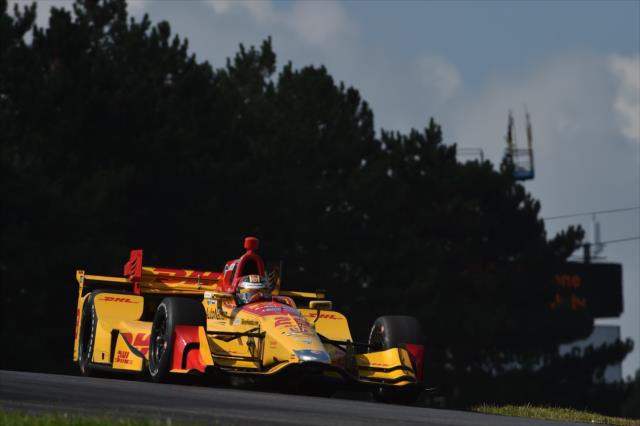 Ryan Hunter-Reay crests the Turn 5 hill during the Honda Indy 200 at Mid-Ohio -- Photo by: Chris Owens