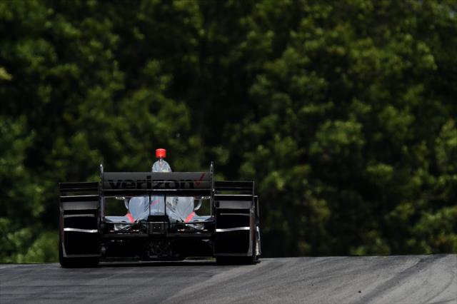 Will Power sets sail toward Turn 12 during the Honda Indy 200 at Mid-Ohio -- Photo by: Chris Owens