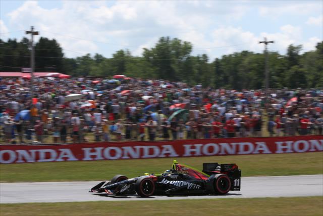 Sebastien Bourdais sets up for Turn 5 during the Honda Indy 200 at Mid-Ohio -- Photo by: Joe Skibinski