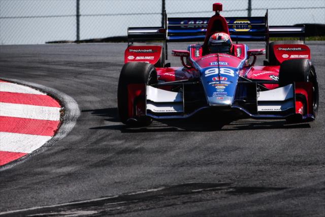 Alexander Rossi sails down the Turn 2 Keyhole turn during the final warmup for the Honda Indy 200 at Mid-Ohio -- Photo by: Bret Kelley