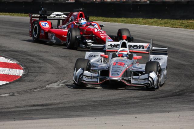 Will Power and Graham Rahal dual through the Turn 2 Keyhole turn during the Honda Indy 200 at Mid-Ohio -- Photo by: Bret Kelley