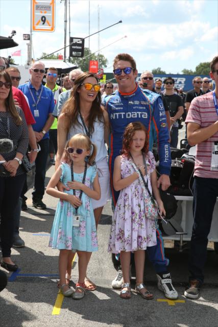 Scott Dixon and his family on the grid during pre-race festivities for the Honda Indy 200 at Mid-Ohio -- Photo by: Chris Jones