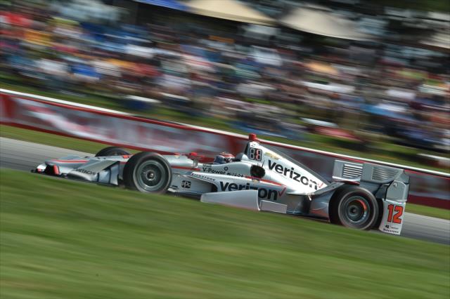 Will Power flies up the Turn 5 hill during the Honda Indy 200 at Mid-Ohio -- Photo by: Chris Owens