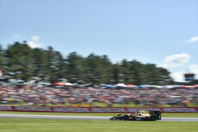 James Hinchcliffe flies up the Turn 5 hill during the Honda Indy 200 at Mid-Ohio -- Photo by: Chris Owens