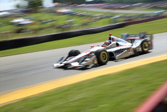 Will Power races up the Turn 5 hill during the Honda Indy 200 at Mid-Ohio -- Photo by: Matt Fraver