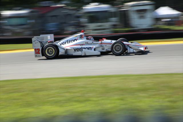 Will Power sets up for the Turn 12 Carousel during the Honda Indy 200 at Mid-Ohio -- Photo by: Matt Fraver